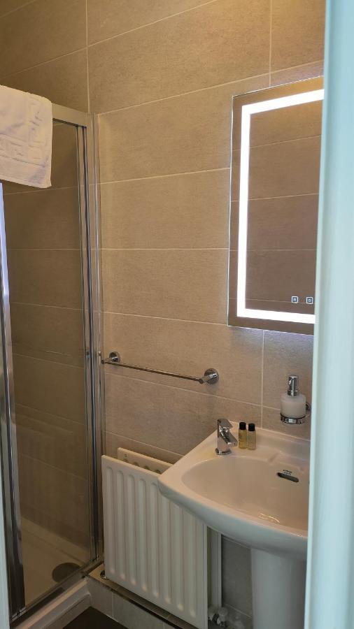 Lios Einne House Accommodation Инишиър Екстериор снимка