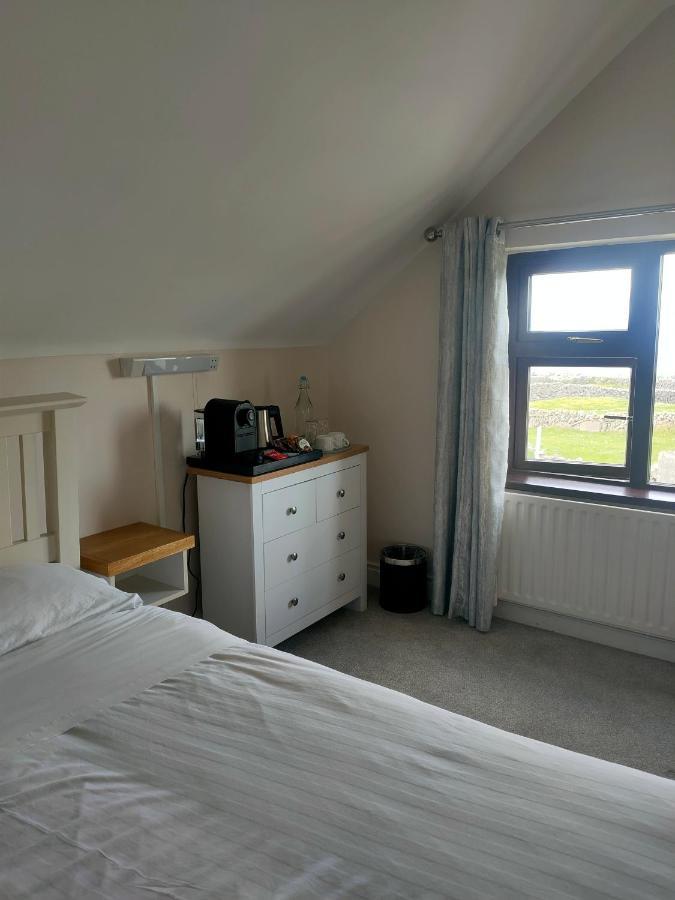 Lios Einne House Accommodation Инишиър Екстериор снимка
